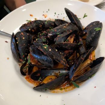 Enzo's Caffe Italia - Mussels fra diavlo - Italian Near Me - Toms River, New Jersey