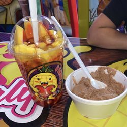 Pinas Locas Quetzaly - Chocolate ice cream Chamo Pina