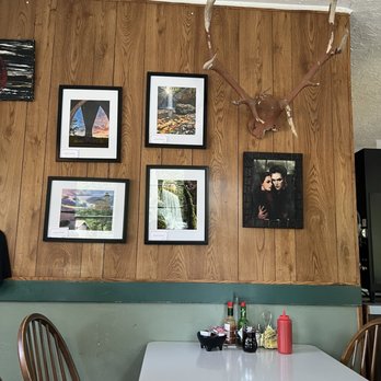 Carver Cafe - Delis Near Me - Damascus, Oregon