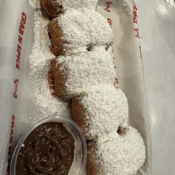 Crab N Spice - Beignet (5 Pcs) With Nutella - Seafood Near Me - Corona, California