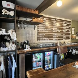 Pinewood Public House