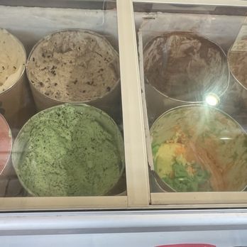 Mt Whitney Restaurant - And even ice cream for dessert! - American Near Me - Lone Pine, California