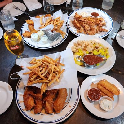 Dorlan's Tavern & Oyster Bar by null