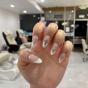 Q Nail Lounge - Nail Salons Near Me - Downey, California Q Nail Lounge - Nail Salons Near Me - Downey, California