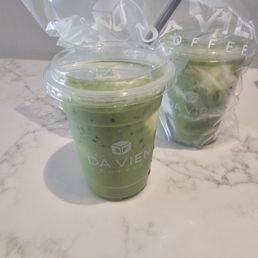 Banana matcha latte