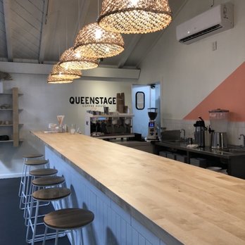 Queenstage Coffee House - Bar seating - Coffee & Tea Near Me - Encinitas, California