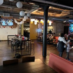 Ika Ramen & Izakaya - Interior