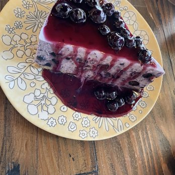 Aroma Craft Coffee - Blueberry Cheesecake, waiter pours the syrup for you. Must try! Very yummy not overly sweet! - Coffee Roasteries Near Me - Walnut, California