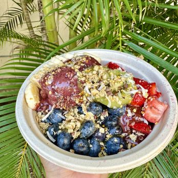 Waffle and Berry - Waffles Near Me - Honolulu, Hawaii