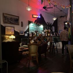 Lockhart Arts & Craft - Bar
