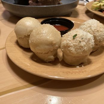 Toadstool Cafe - Garlic knots - Cafes Near Me - Universal City, California
