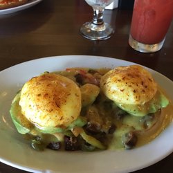 Blades Bar & Grill