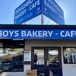 Doughboys Bakery and Cafe - Eat in, or take away.