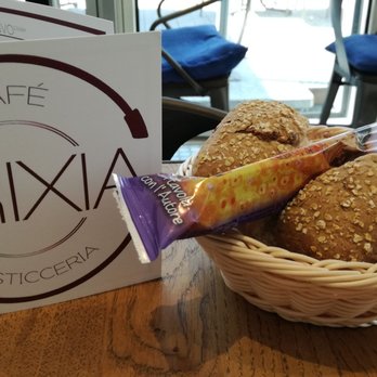 Brixia - Patisserie/Cake Shop Near Me - Frankfurt, HE