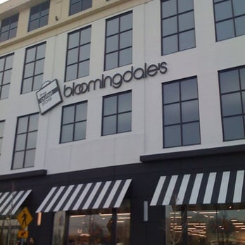 Bloomingdale's Outlet - Accessories Near Me - Paramus, New Jersey