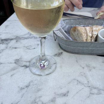 Sugo Gastrobar - Happy hour wine - Italian Near Me - Newtown, Connecticut Sugo Gastrobar - Happy hour wine - Italian Near Me - Newtown, Connecticut