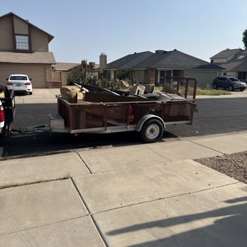 Helpful Hauling and Junk Removal - Junk Removal & Hauling Near Me Helpful Hauling and Junk Removal - Junk Removal & Hauling Near Me