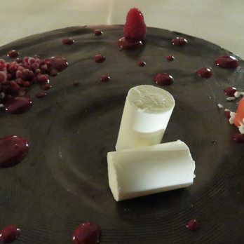Da Vittorio - Fior di Latte Semifreddo, Red Fruits - Lumbard Near Me - Brusaporto, BG