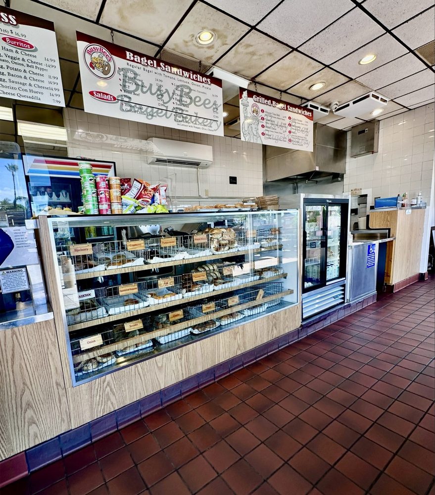 Busy Bee's Bagel & Bakery Logo
