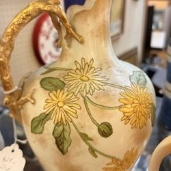 Antiques Mall Of Madison