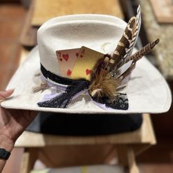 Dani California HAT BAR + Boutique