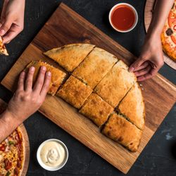 Mr. Calzone - Calzones & Pizzas