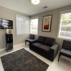 Dipty Parikh, DDS - Waiting Area