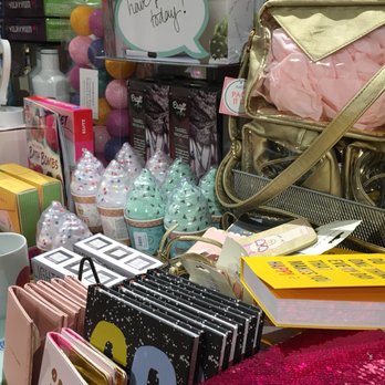 Paper Source - Gifts and fun - Cards & Stationery Near Me - Highland Park, Illinois