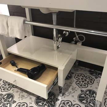 The Goodwin Hotel - You'll find the hairdryer in the drawer under the bathroom sink - Hotels Near Me - Hartford, Connecticut The Goodwin Hotel - You'll find the hairdryer in the drawer under the bathroom sink - Hotels Near Me - Hartford, Connecticut