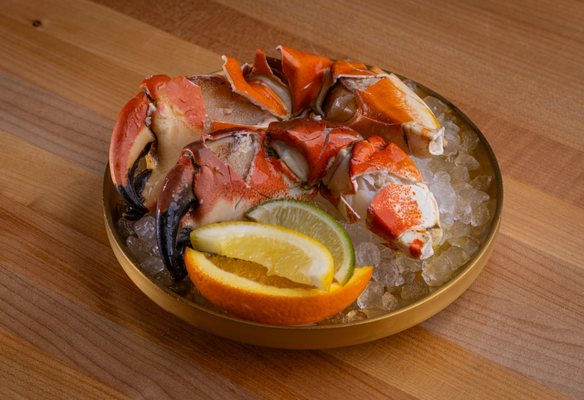 Dom’s Taverna Santa Barbara by null