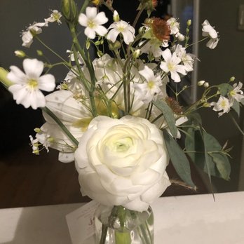 Flowers by Thao - Other side of Joy arrangement for Mom! - Floral Designers Near Me Flowers by Thao - Other side of Joy arrangement for Mom! - Floral Designers Near Me