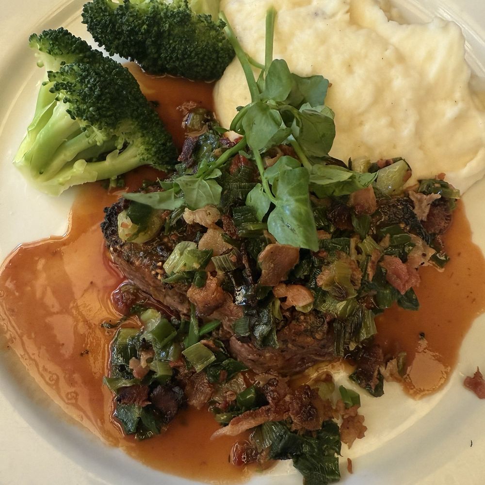 Dal Rae Restaurant - pepper steak - Steakhouses Near Me - Pico Rivera, California