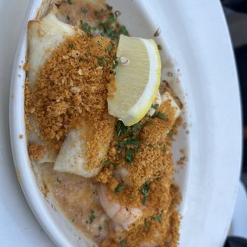 Holy Grail - 08/01/2025 Seafood Trio* - Irish Pub Near Me - Epping, New Hampshire