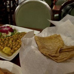 Flambo Caribbean Restaurant - Fried channa & dhal puri