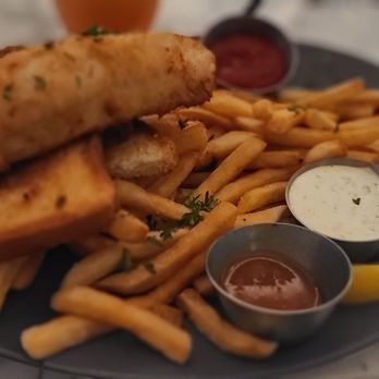 Offshore Rooftop - Fish & Chips - New American Near Me - Chicago, Illinois