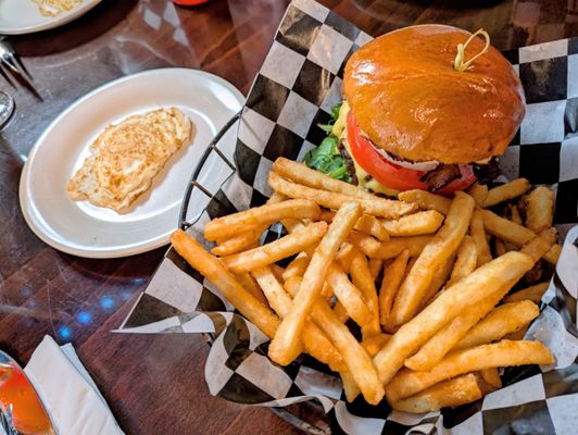 Neir's Tavern by null