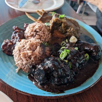 Cariblue Restaurant - Oxtails and goat curry - Caribbean Near Me - Modesto, California Cariblue Restaurant - Oxtails and goat curry - Caribbean Near Me - Modesto, California