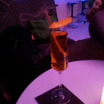 Envy Bar - Fake Champagne - Cocktail Bars Near Me - Berlin, BE Envy Bar - Fake Champagne - Cocktail Bars Near Me - Berlin, BE