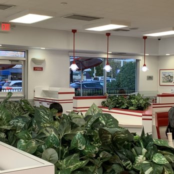 In-N-Out Burger - Burgers Near Me - Anaheim Hills, California