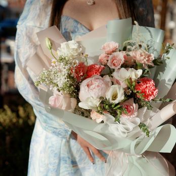 24:01 Florist - Floral Arrangement Bouquet - Florists Near Me - Los Altos, California 24:01 Florist - Floral Arrangement Bouquet - Florists Near Me - Los Altos, California