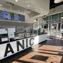 Clean Juice - Interior