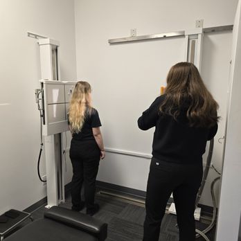 Chiro 1st - Everett - Chiropractors Near Me - Everett, Washington