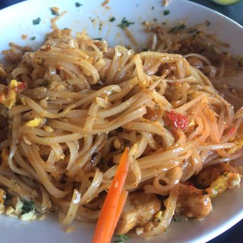 Kona Grill - Gilbert - Chicken pad tai - Sushi Bars Near Me - Gilbert, Arizona