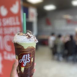 Dubai chocolate shake