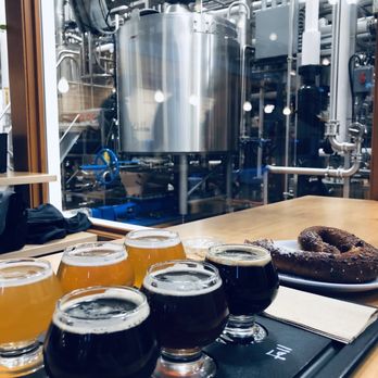 Maine Beer - Flight and pretzel - Breweries Near Me - Freeport, Maine Maine Beer - Flight and pretzel - Breweries Near Me - Freeport, Maine