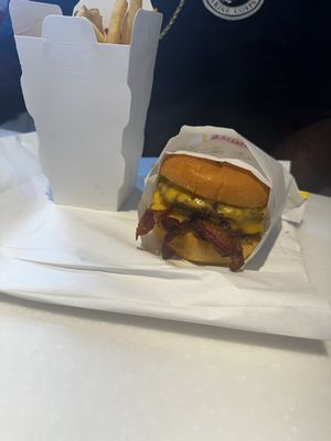California Burgerz by null
