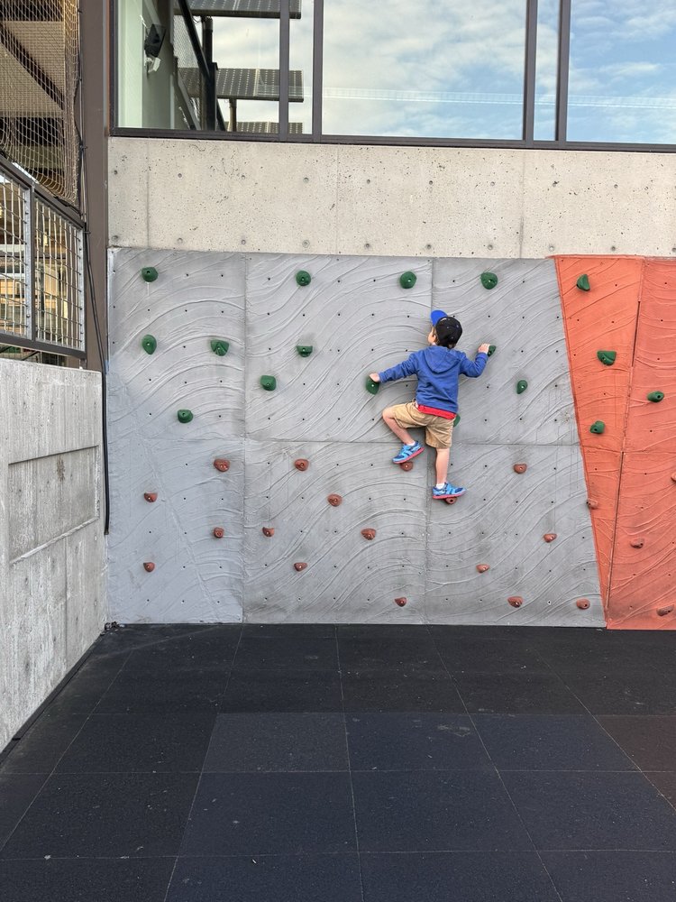 Bertschi School - childcare center in Seattle, WA