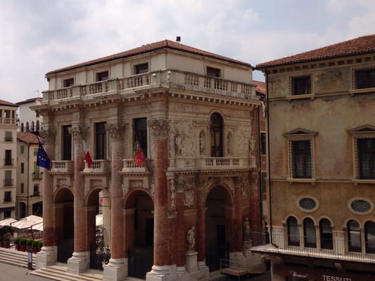 Palladian Basilica by null
