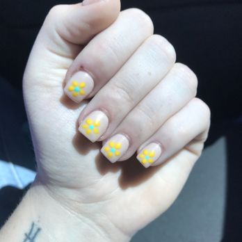 Flamingo Nails and Spa - Nail Salons Near Me - Herriman, Utah