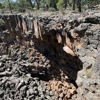 Lava Beds National Monument - Windows/caves - Landmarks & Historical Buildings Near Me - Tulelake, California